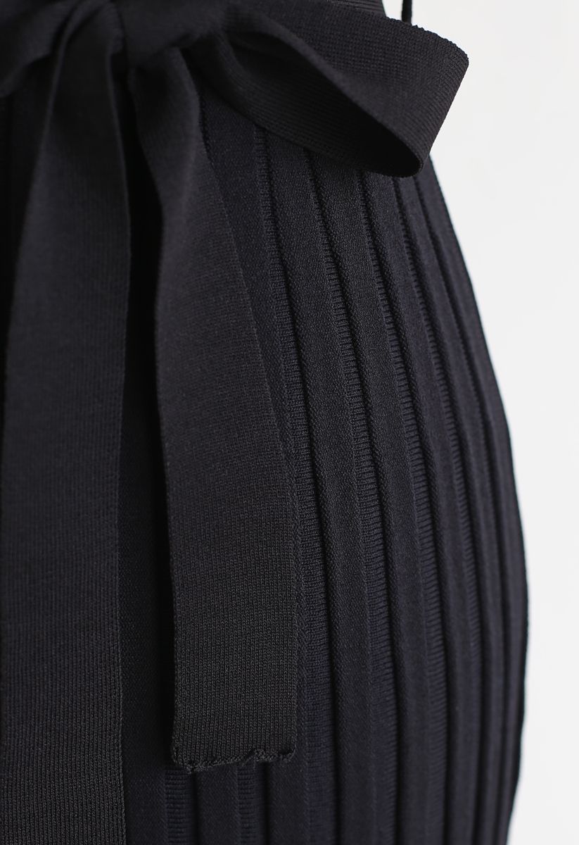 Vestido de malha plissado sem mangas enrolado em preto