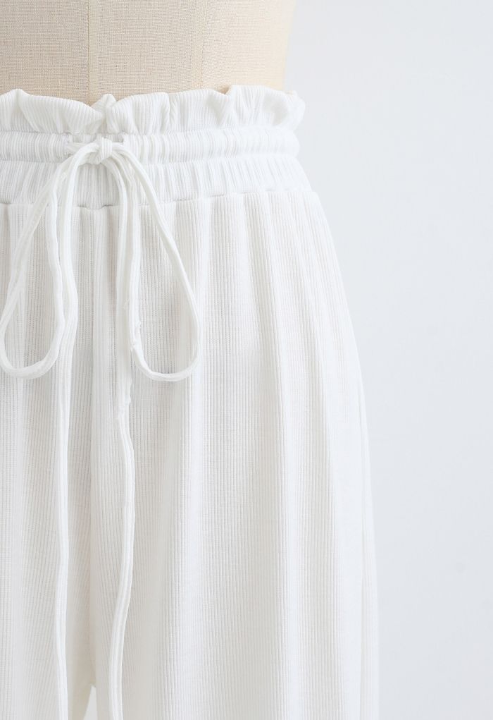 Calças de ioga com nervuras cintura saco de papel com cordão em branco