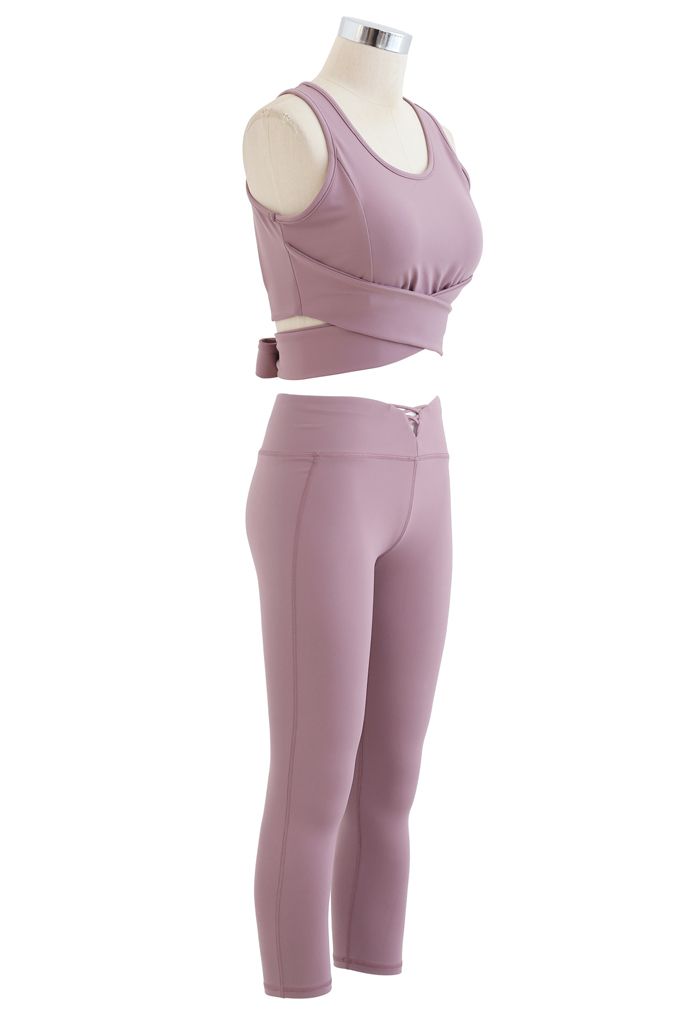Conjuntos de sutiã esportivo com laço nas costas e leggings cropped lilás