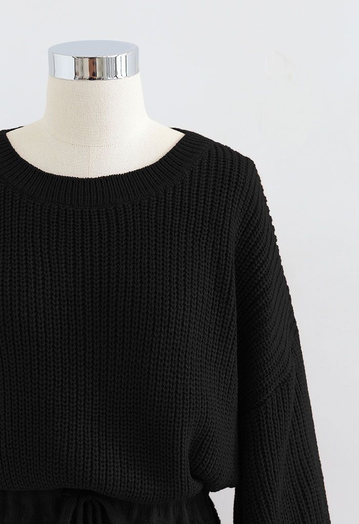 Macacão de tricô com cordão na cintura em preto