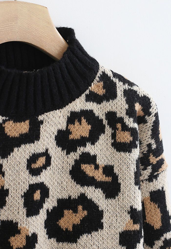 Suéter de malha com estampa de leopardo selvagem