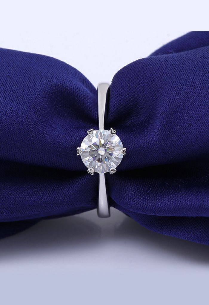 Anel de diamante Moissanite decorado com coração