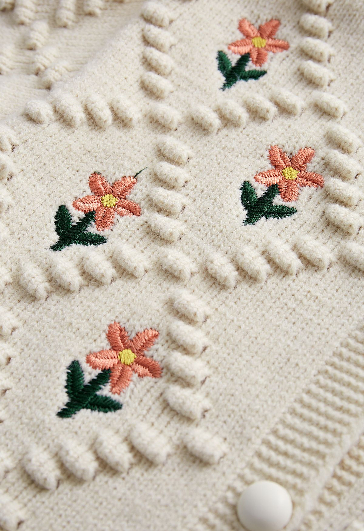 Cardigan infantil de tricô com diamantes pontilhado floral em marfim