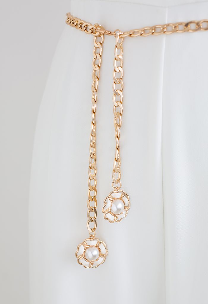 Cinto de corrente de ouro em couro sintético pérola floral em marfim