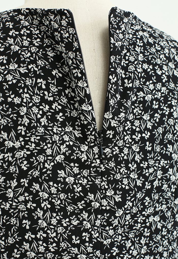 Vestido de chiffon com decote em V floral em preto