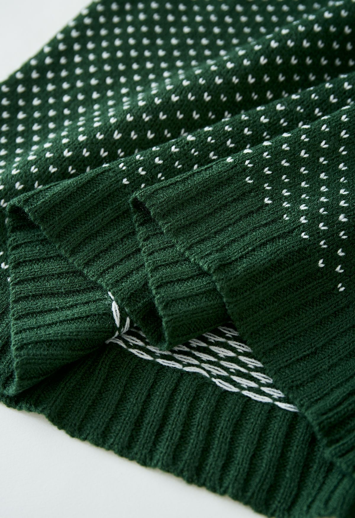 Bonito suéter de malha de mangas compridas fantasma em verde exército
