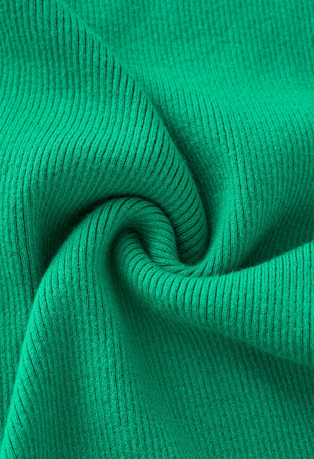 Conjunto de top cropped de malha e saia maxi fenda alta em verde