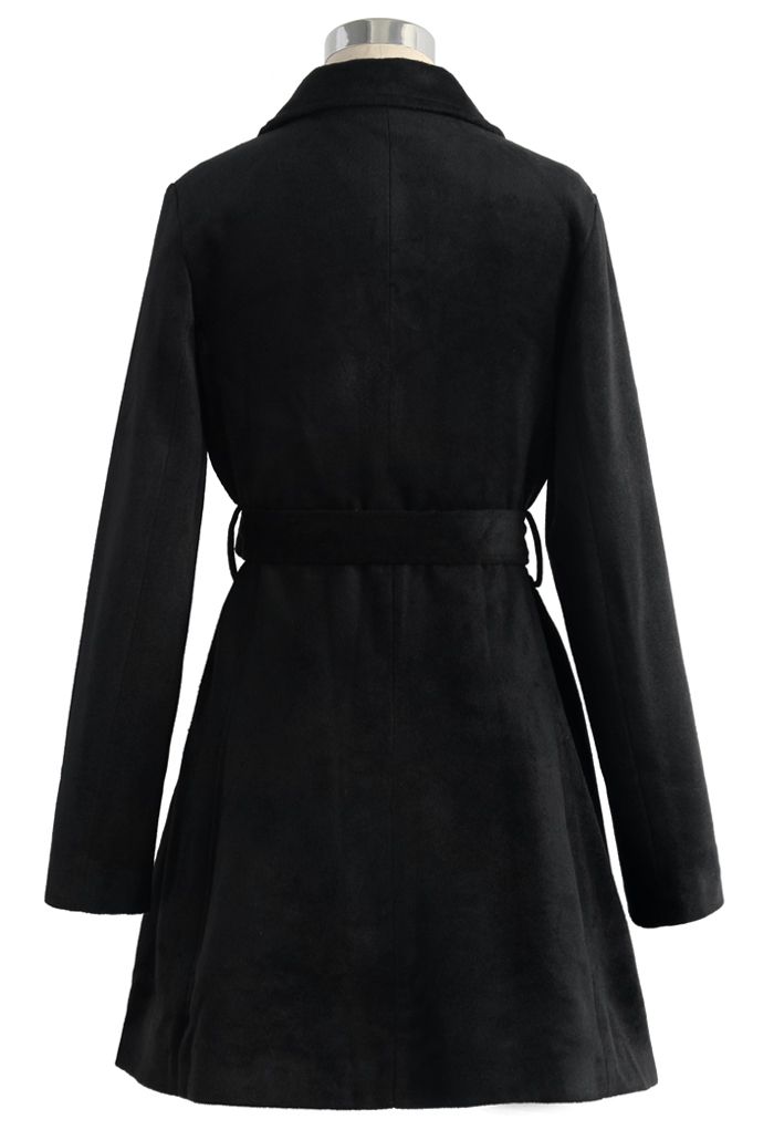 Casaco Urban Chic de lã com cinto em preto