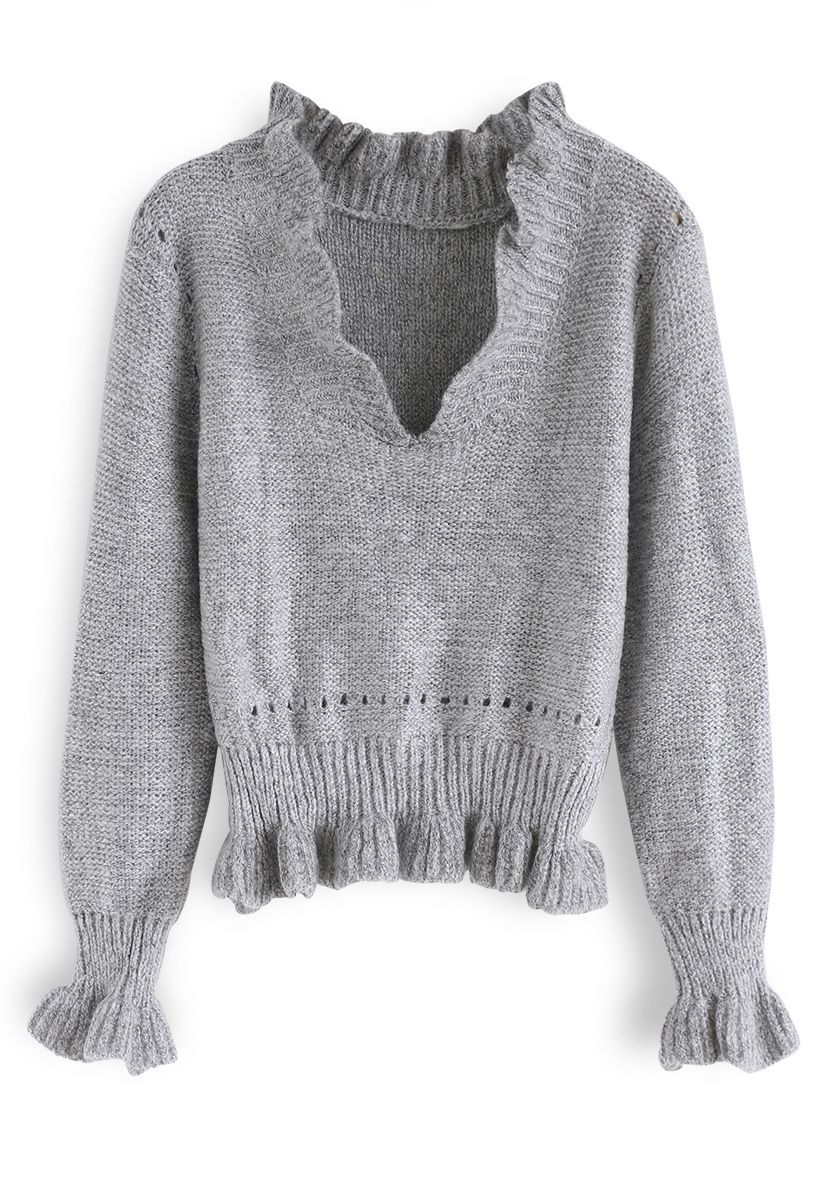 Tricotar suéter decote em V com folhos em cinza