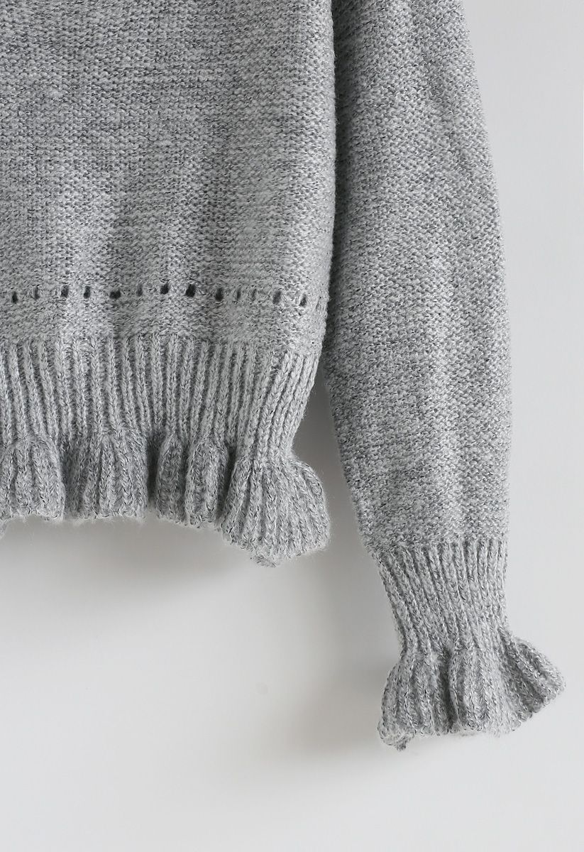 Tricotar suéter decote em V com folhos em cinza