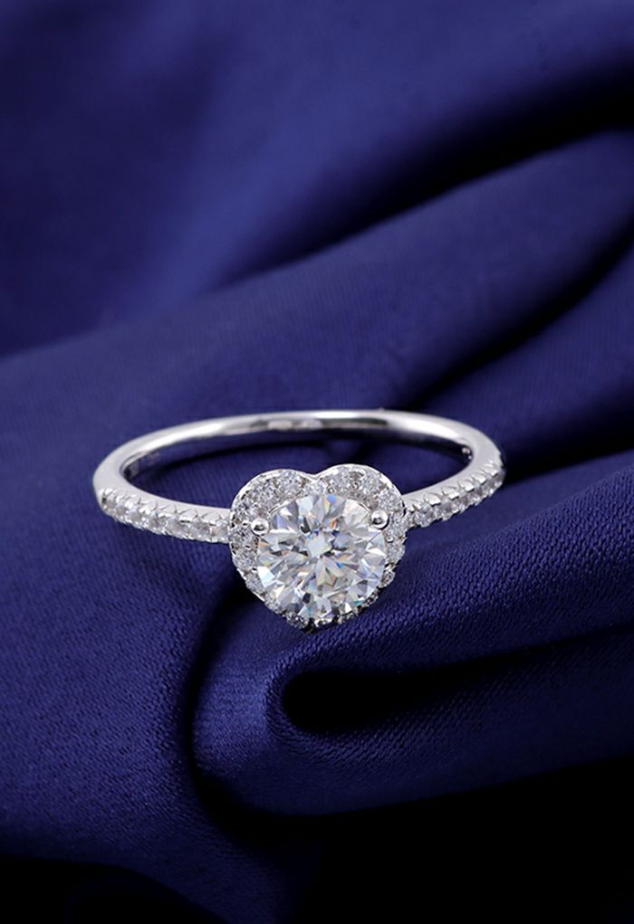 Anel de diamante Moissanita em forma de coração