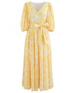 Vestido Maxi com decote em V estampado Divine Flower Vine em amarelo